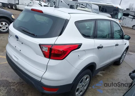 2019 Ford Escape S из США, поврежденный, VIN 1FMCU0F76KUB05896